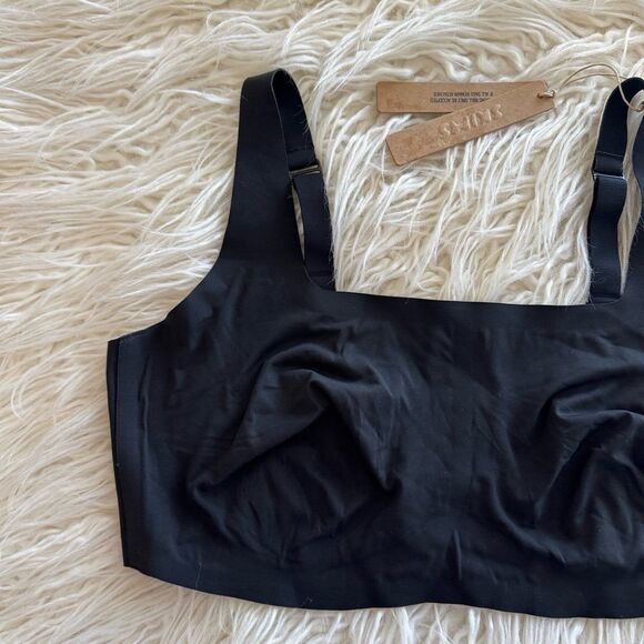 Skims Naked Scoop Bra Onyx Size XL - Picture 3 of 7